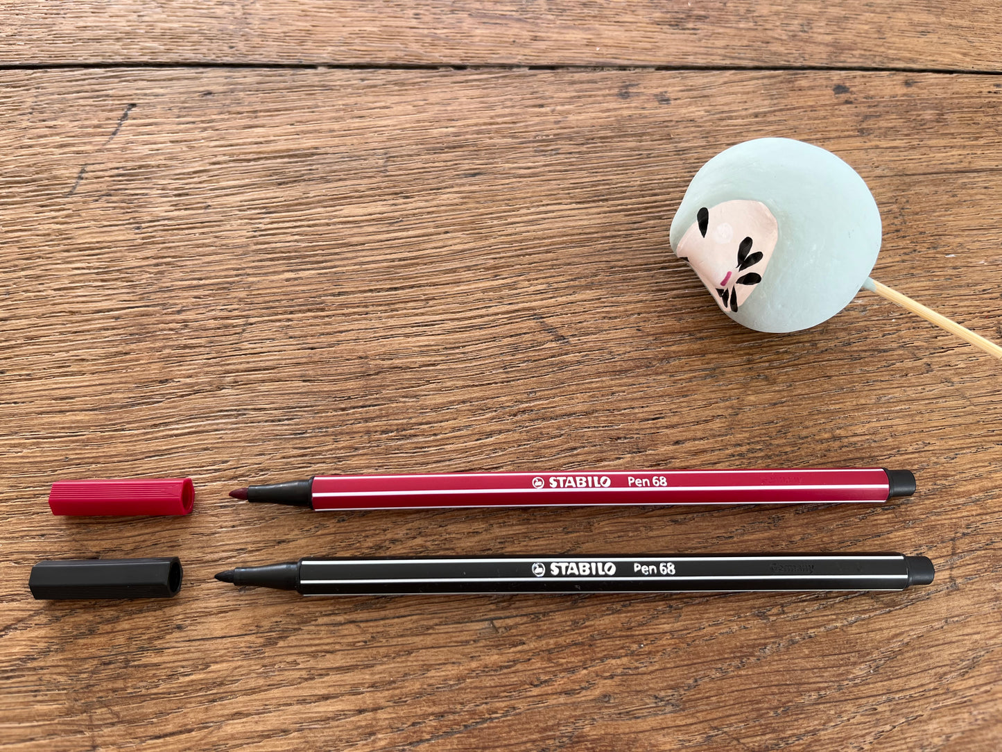 Feutres pour compléter votre kit Daruma